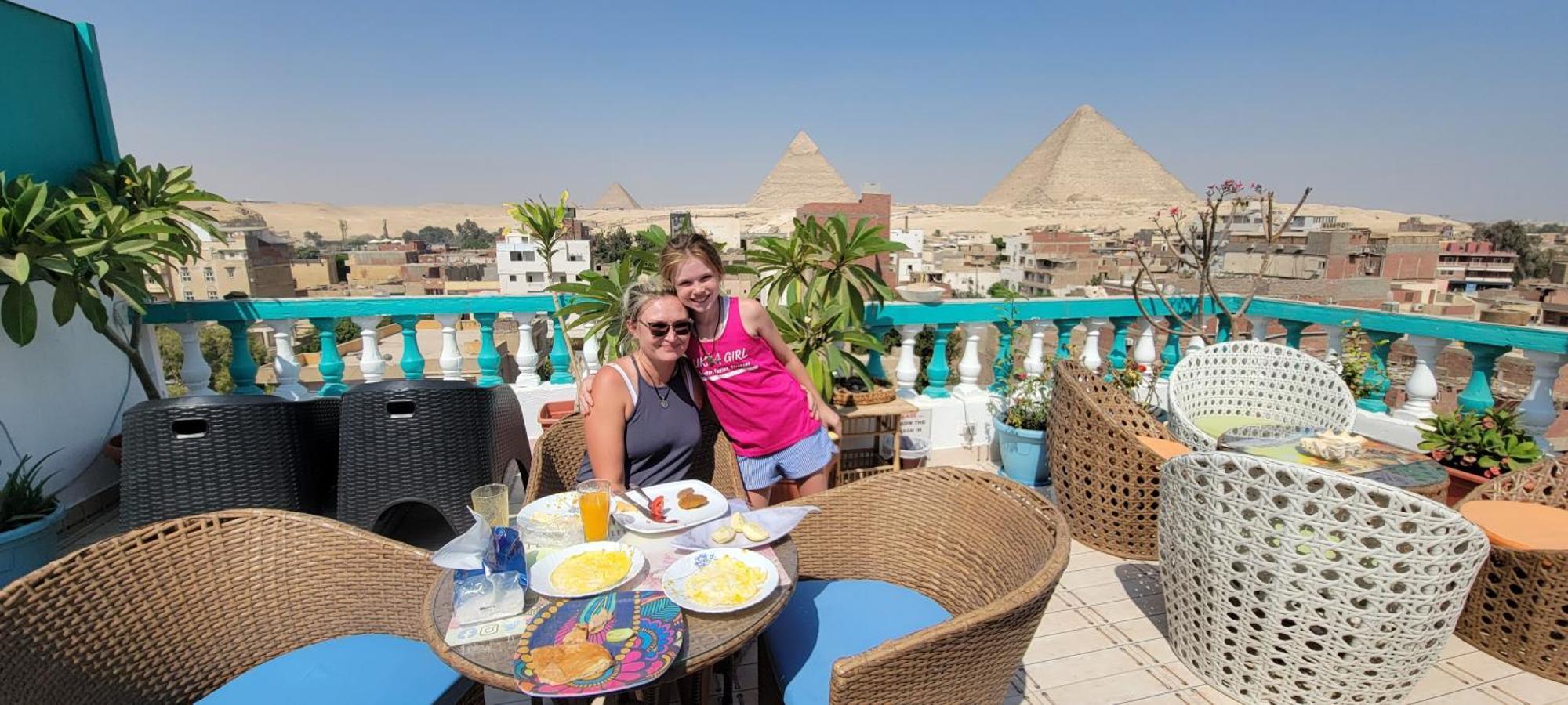 Pyramids Temple Guest House Kafrat al Jabal Exterior foto
