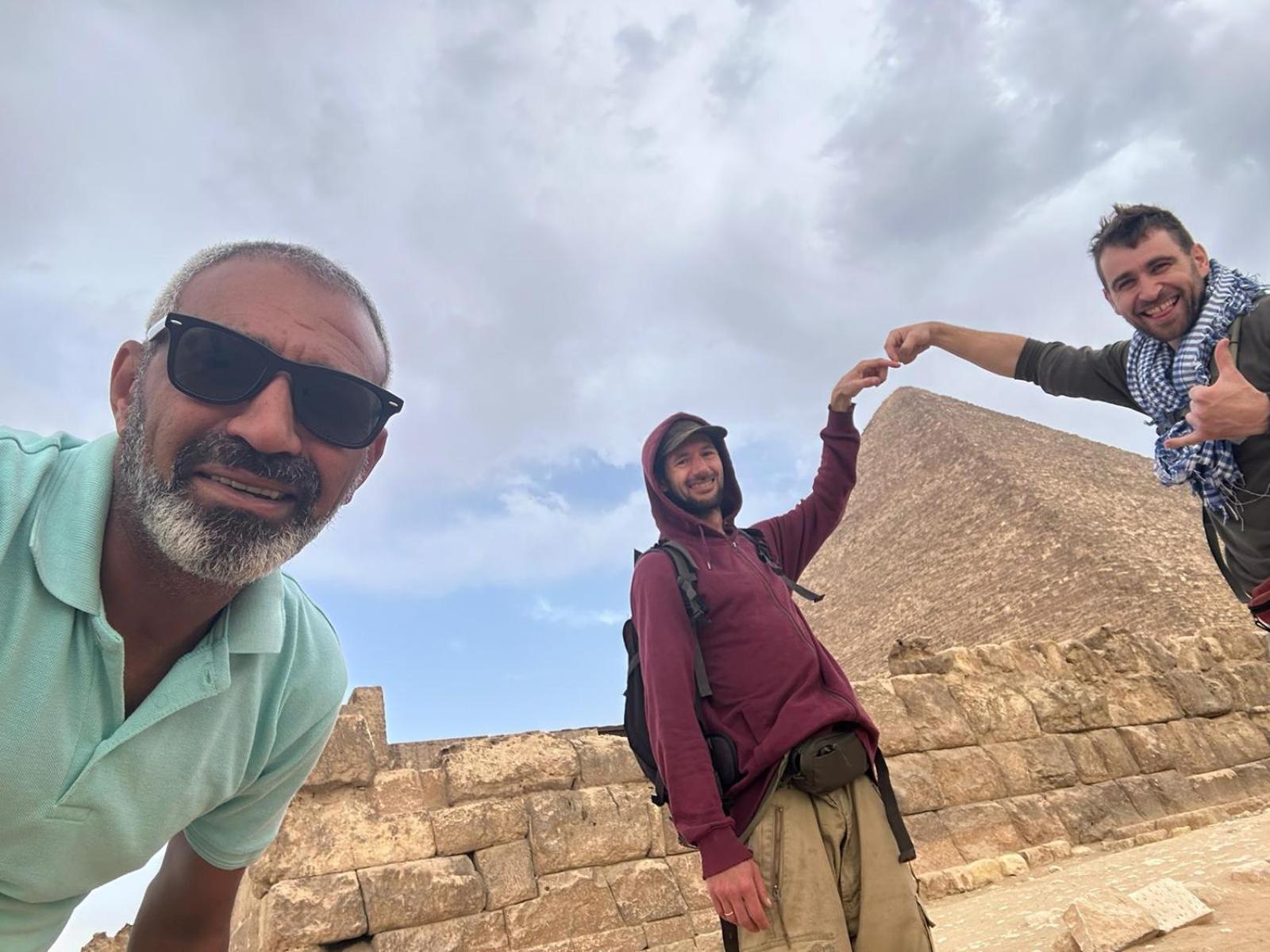 Pyramids Temple Guest House Kafrat al Jabal Exterior foto