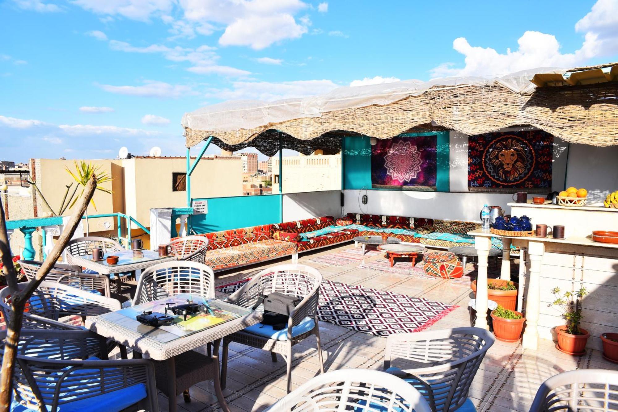 Pyramids Temple Guest House Kafrat al Jabal Exterior foto
